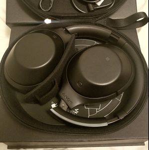 Sony MDR-1000X Noise Canceling Headphones (NEW)